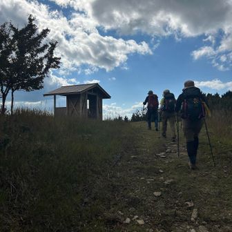再び避難小屋