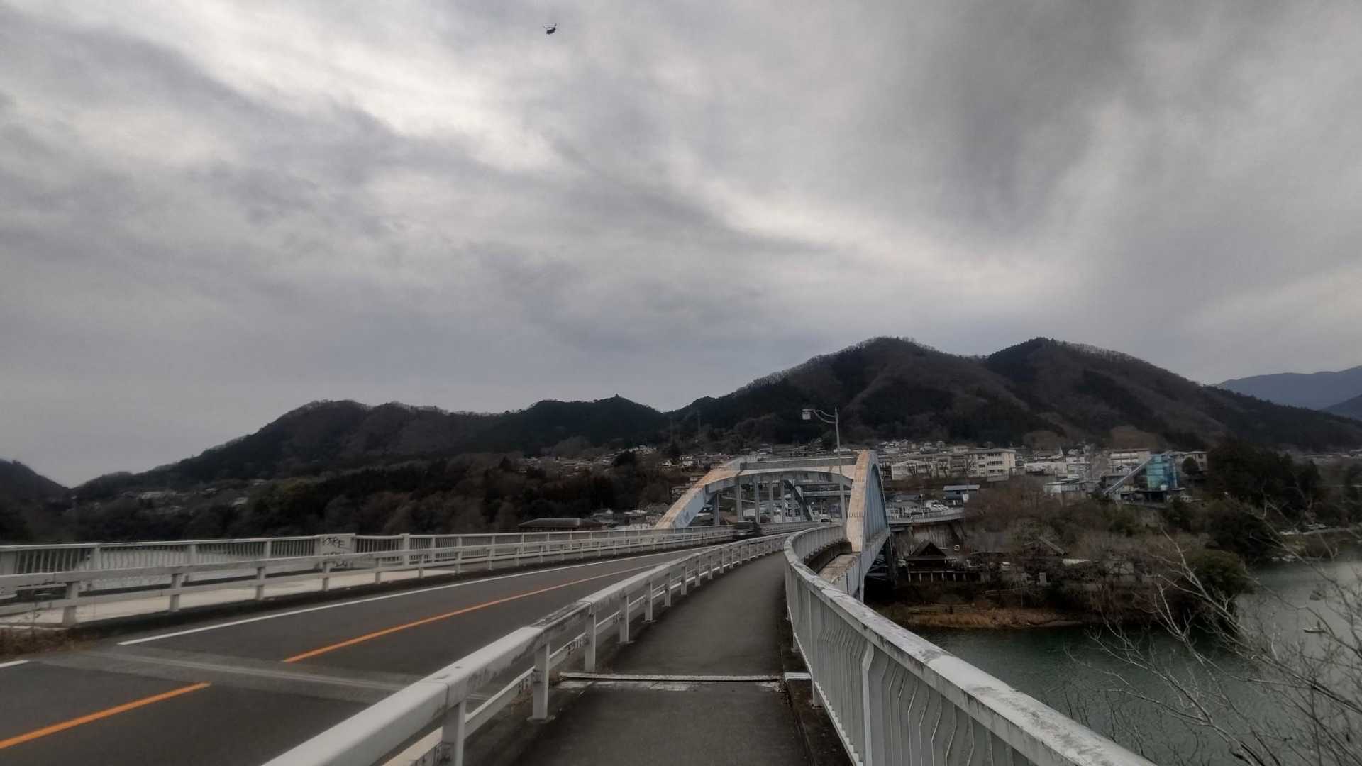 では早速スタート〜
まずは登山口までトコトコ👣