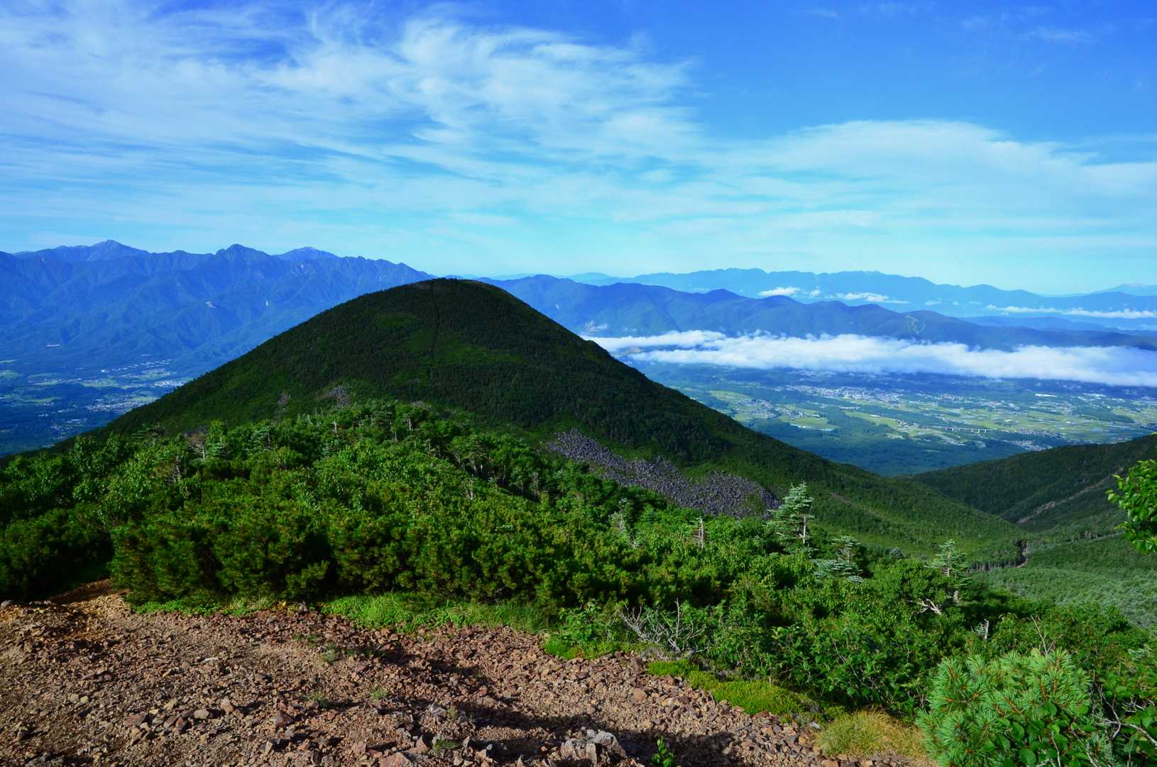 振り返って編笠山