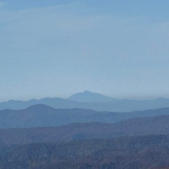 グラデュエーションが素晴らしい
奥に見えているのは岩手山