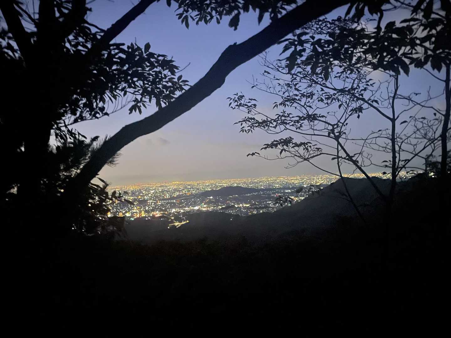 近くの里山でも起床3時半😆