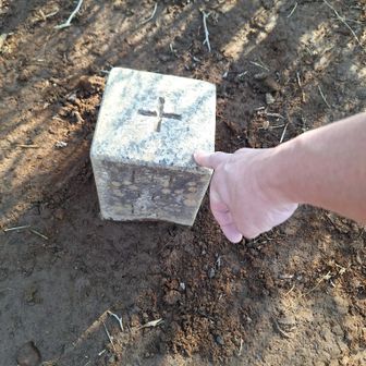 はい、越前岳山頂に到着～