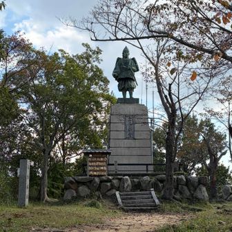 楠公像