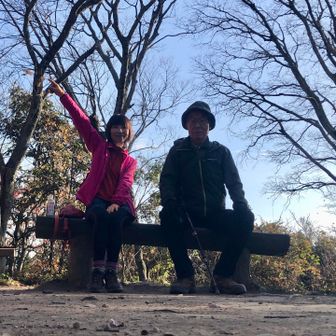 やっと山頂😂
山頂で　Ｎさんと❣️^ ^
1時間くらいおしゃべりして　ハイタッチ🤚🤚して別れました😃
楽しかったなあ☺️
ありがとうございます😊