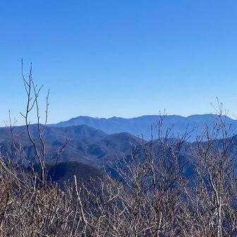 雲取とか大菩薩嶺かな？