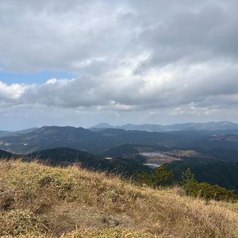 ほらほら、よかろ〜！？
山頂楽しみやん〜！？
やる気出たろ〜！？
