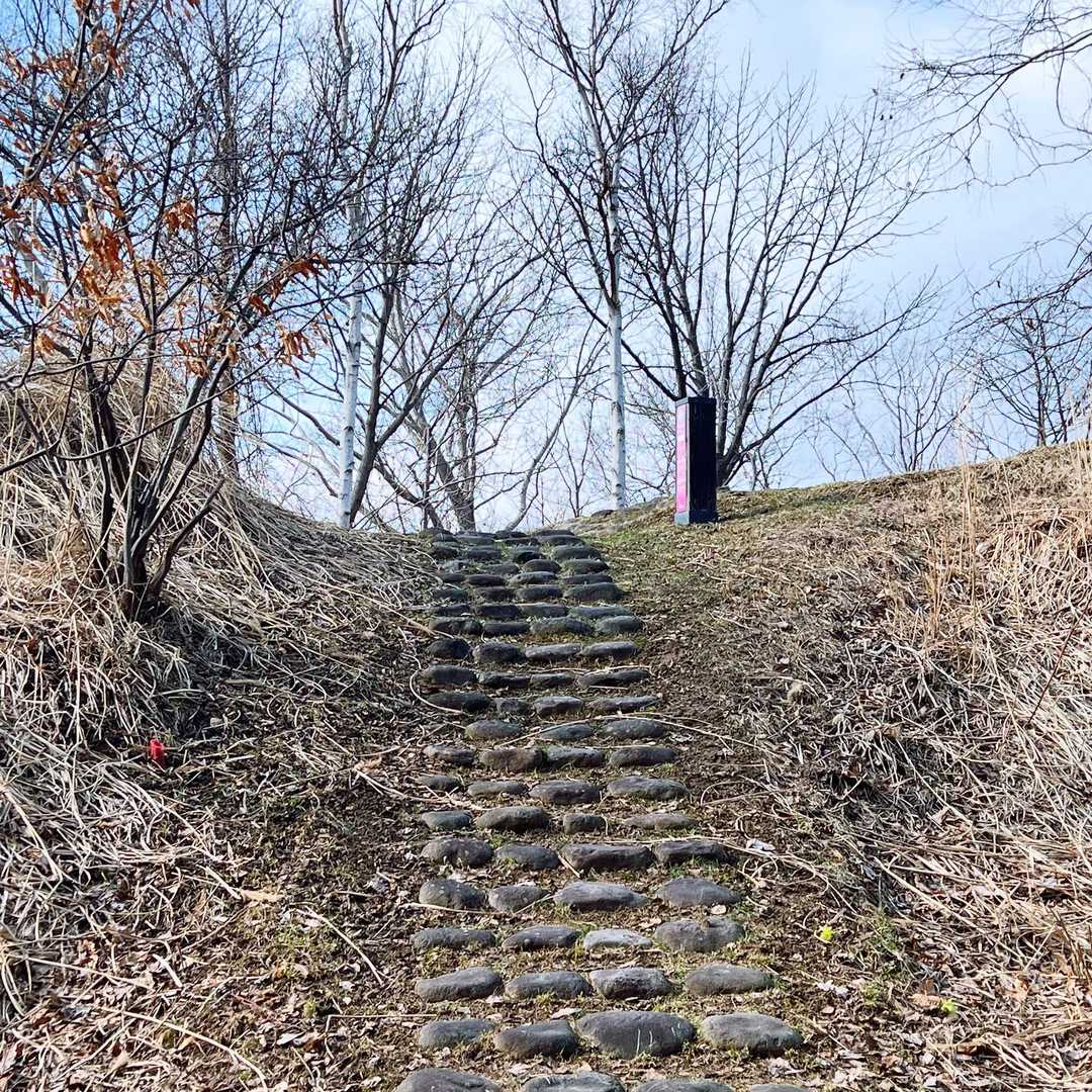 最後の石段。