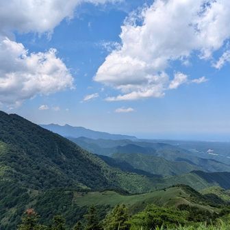 遠く大山山系の🦖GODZILLAや矢筈が見える　ええ景色を満喫し