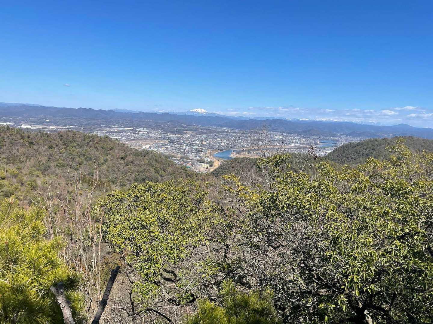 鳩吹山-両見山 周回コースの写真