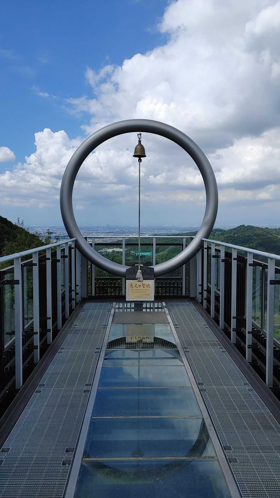 恋人の聖地だけどソロのおじ様方多かったです🤭