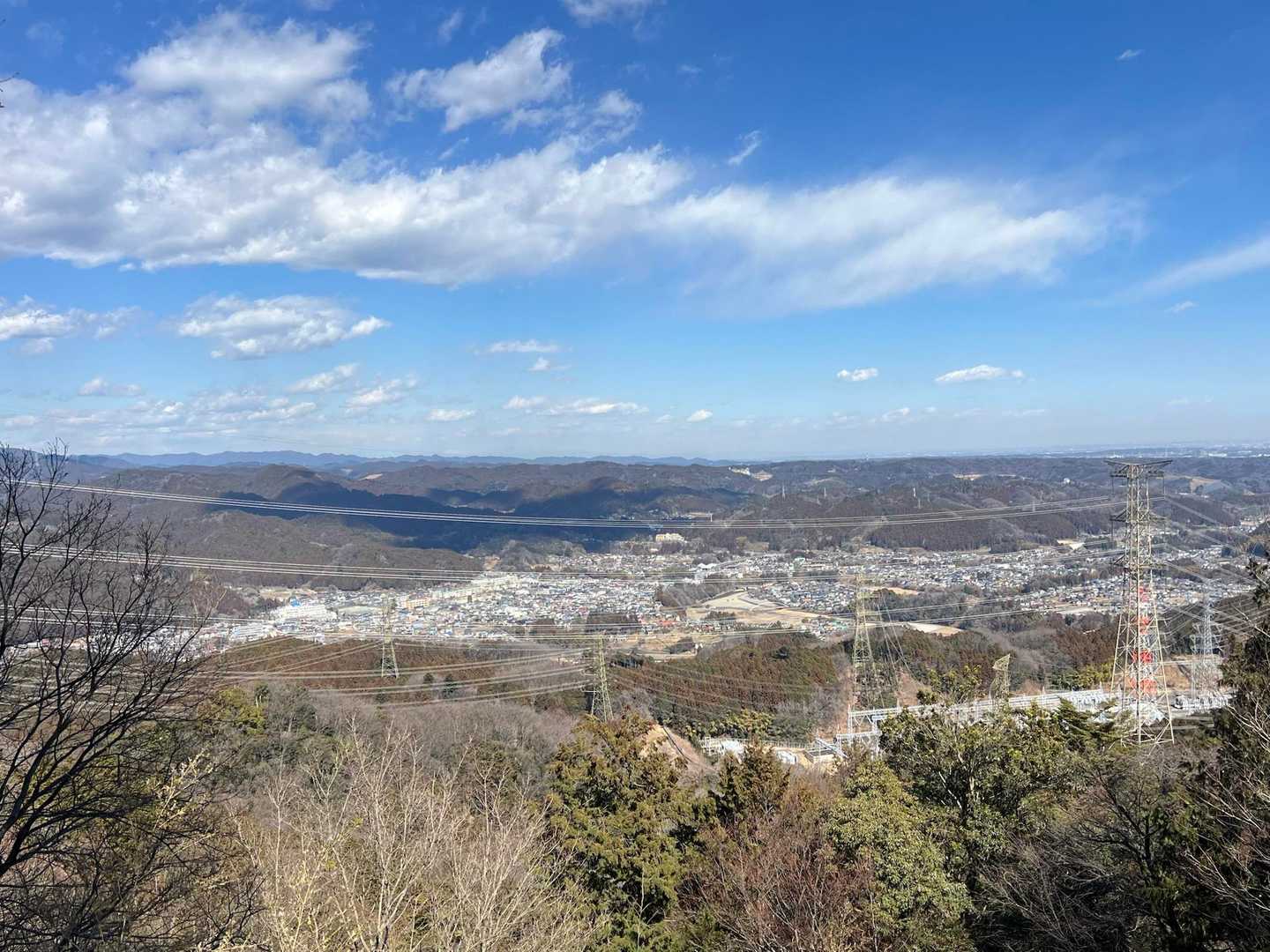 今熊山園地から眺めた、赤城山や日光白根山、天覧山などの方面