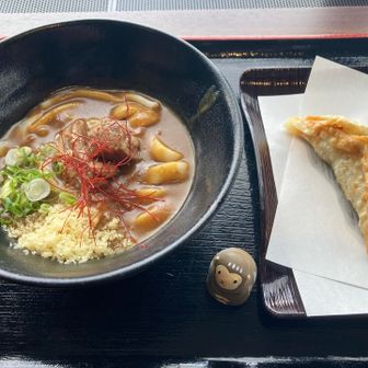 伊勢うどんカレー＆津餃子