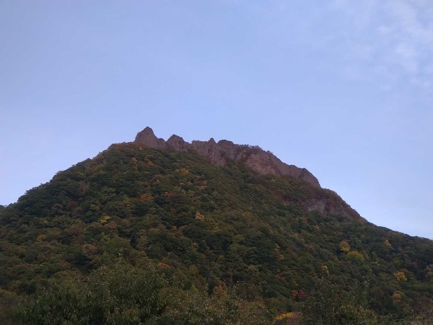 中央口登山口-観音岩山-西口登山口 縦走コースの写真