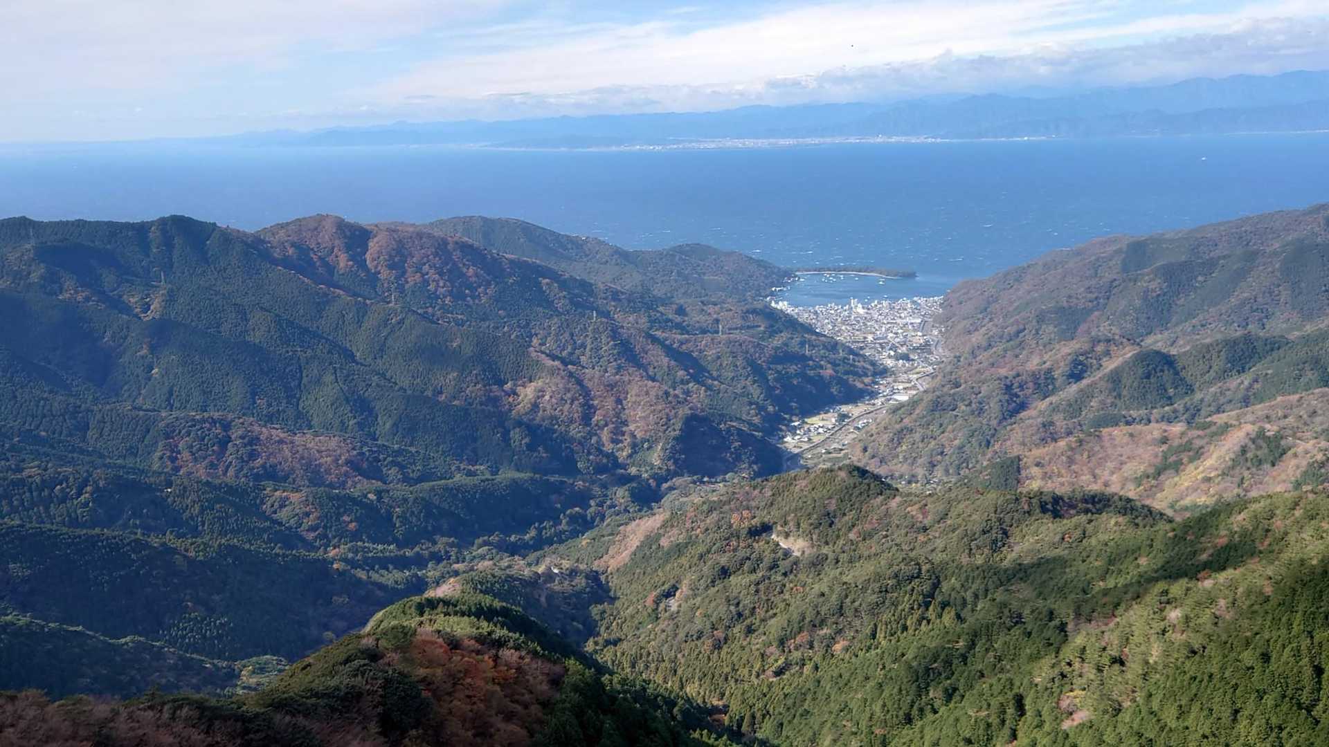 大曲茶屋バス停-土肥峠-伽藍山-古稀山-達磨山-小達磨山- 縦走コースの写真