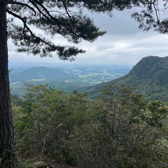 斑根石山で一息