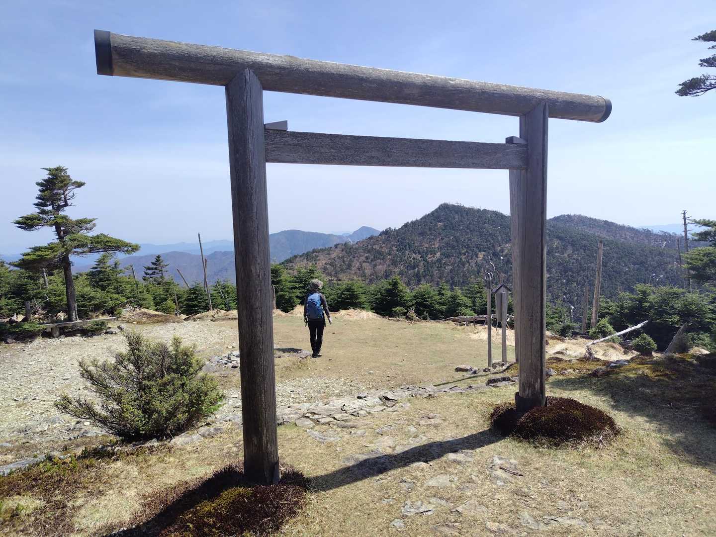 八経ヶ岳がよく見える
明星ヶ岳も