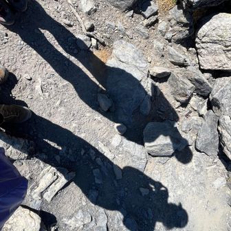 南アルプスの山々はいまも隆起し標高が高くなっているそうですよ⛰️
遠い将来、富士山を超えて北岳が日本で一番高い山になる未来もありえるかも