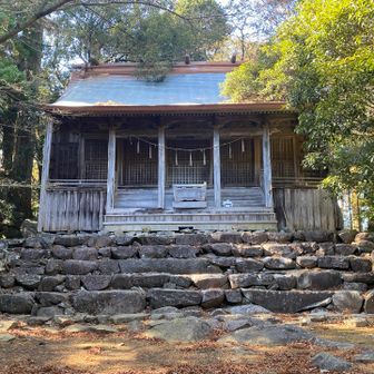 上宮山頂
眺望はありません