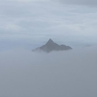 三俣蓮華岳山頂からの槍ヶ岳