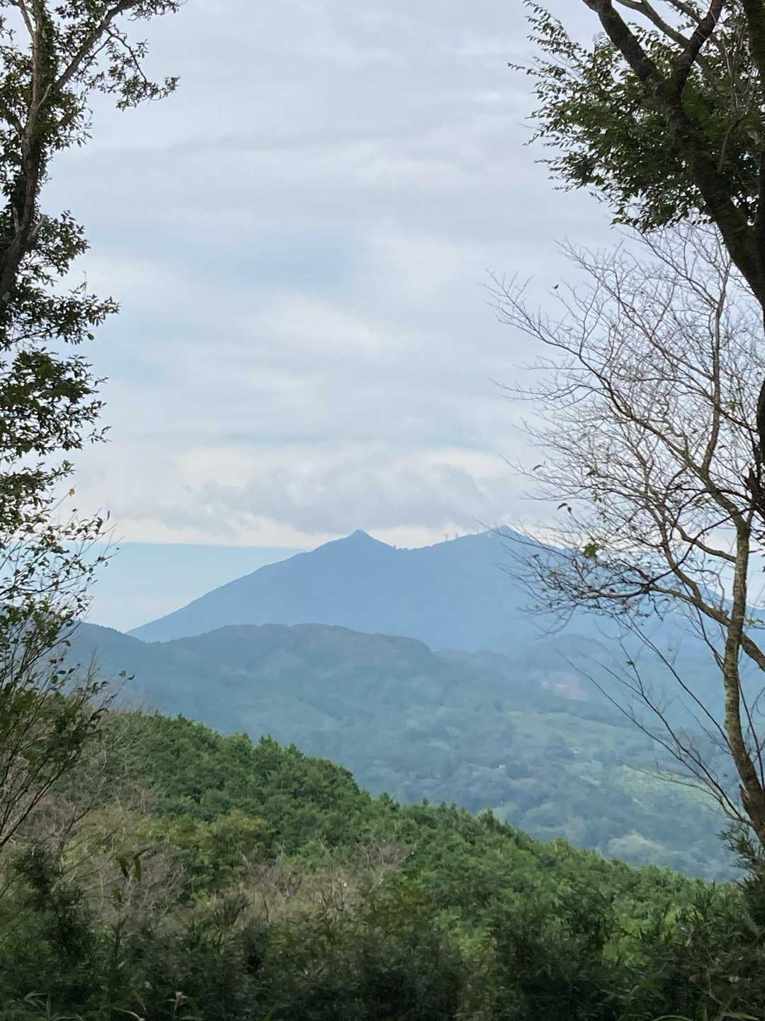 朝日峠ハイキングコース入口-小町山-鬼越山-小町山登山口入 周回コースの写真