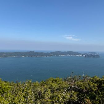 頂上から下山道はいい眺め😲✨