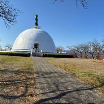 平和の塔　福井大空襲と戦争で亡くなった方々を追悼　恒久平和を記念して造られたモニュメント