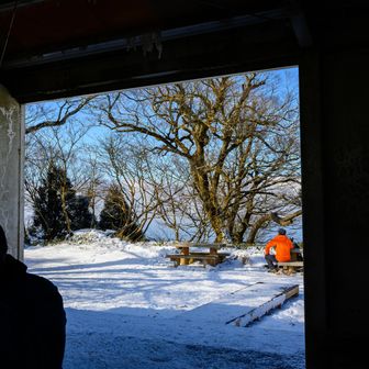 小屋で小休止。