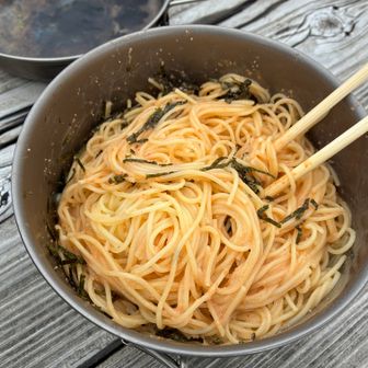 明太パスタ！きざみノリは山頂との相性が悪い！ほとんど風で飛んでった！