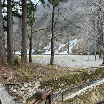 キャンプ場は4月中旬からかな