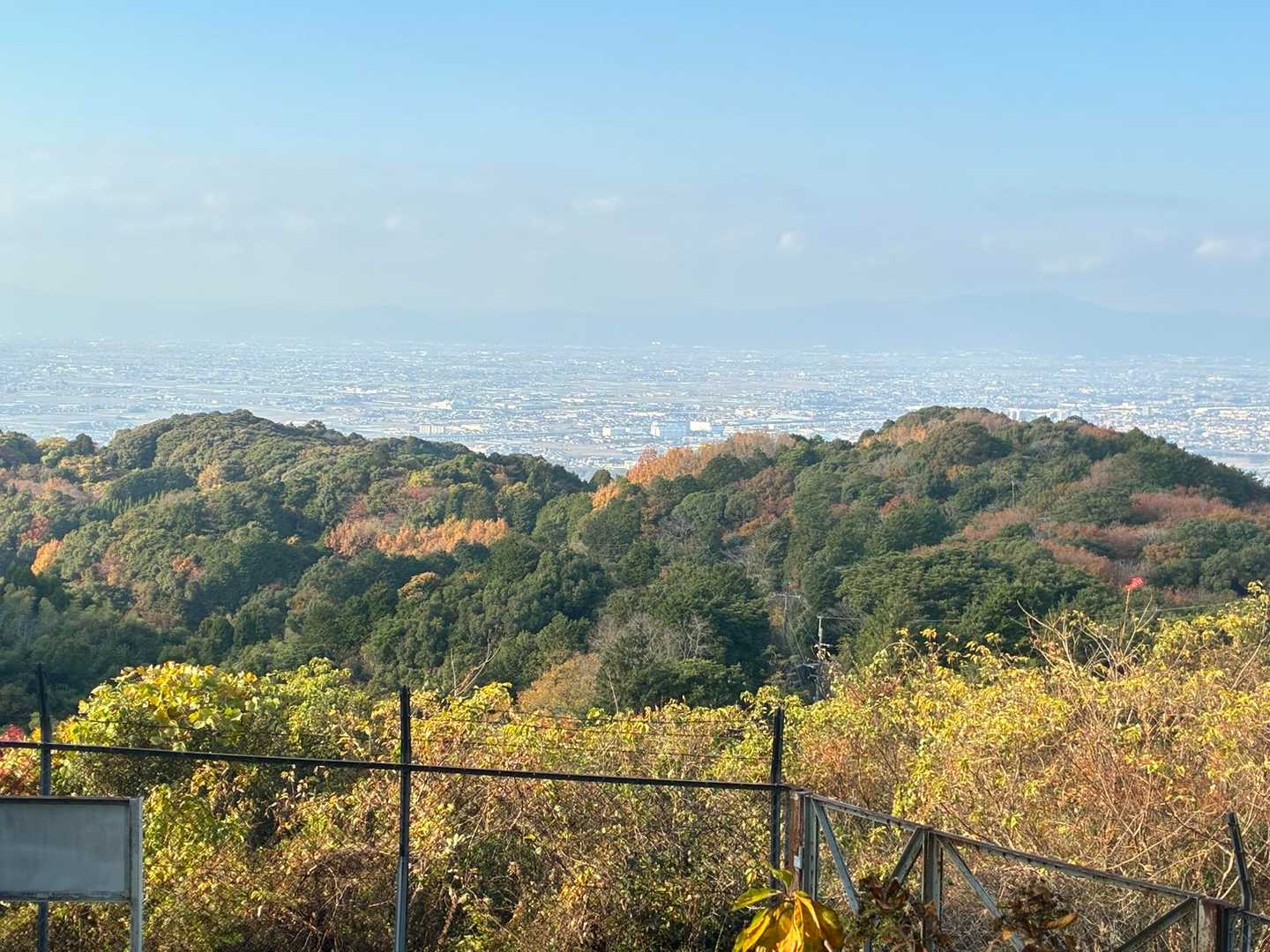 見えるのは女山？古僧都山？