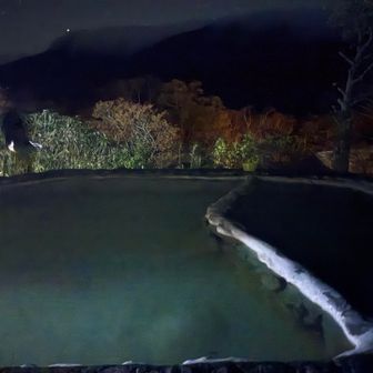 19時の露天風呂。新月の日で快晴だったので天の川が見えた！！