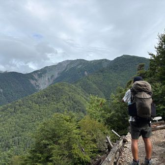 悪沢の良い眺望
小屋の遠さに絶望
