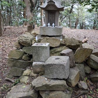 少し行くと
すぐに次のピーク