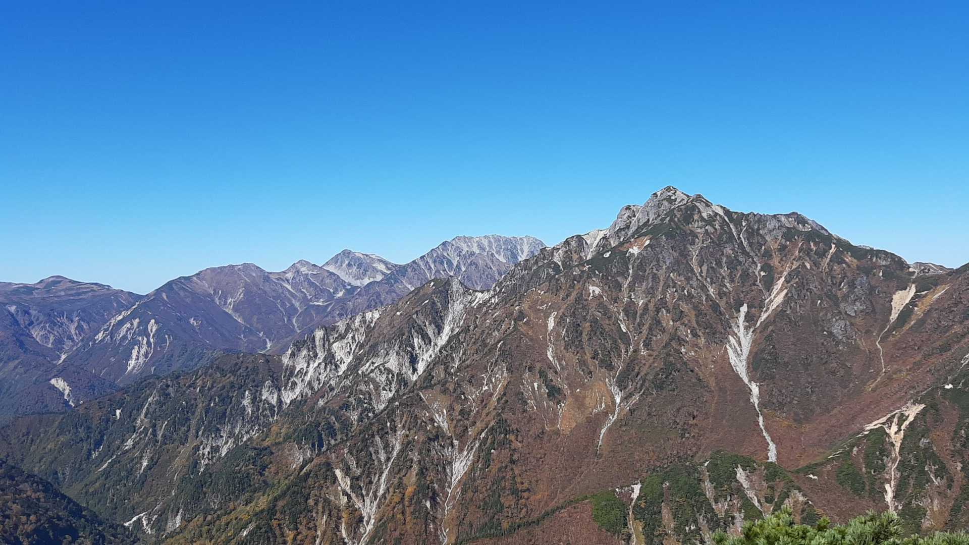 針の山容も好きだな😃