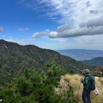 あれが三池岳、と教えて貰ってます