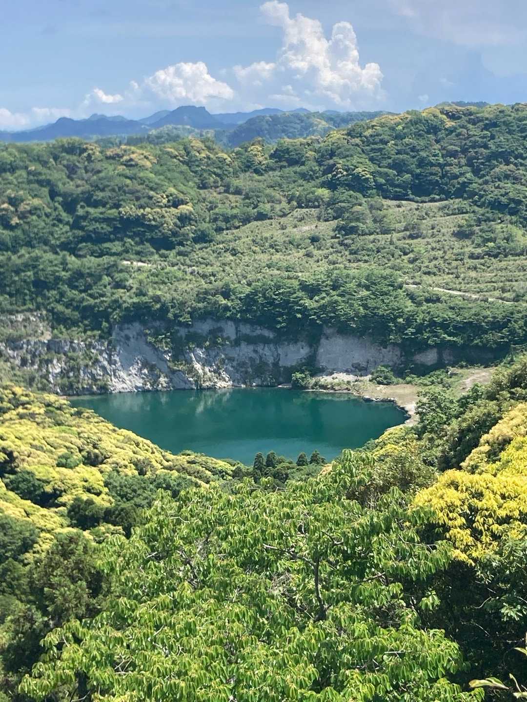 鋸山過ぎて小鋸山に向かう途中でちょいちょい絶景が見れます✨