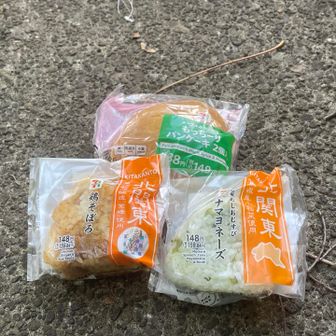 北関東おにぎりって、北関東限定商品かな？
どちらも美味しゅうございました。
もちろんパンケーキもね、うまいうまい。