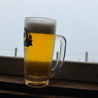 18:20の夕食まで喫茶室でおしゃべり

先月、日本百名山・3,000m峰（21）を達成された同行者お二人のエピソードはとても楽しかった⛰️