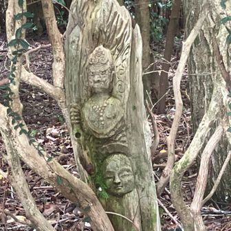 木像の不動明王もあり