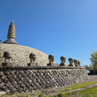 佛石寺の仏舎利塔