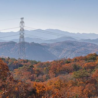 丸山ピークから少し下った位置からの景色！まだピーク踏む前ですけどね！