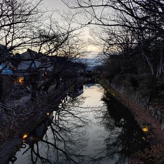 もう少し後にはライトupされて綺麗でしたね❗