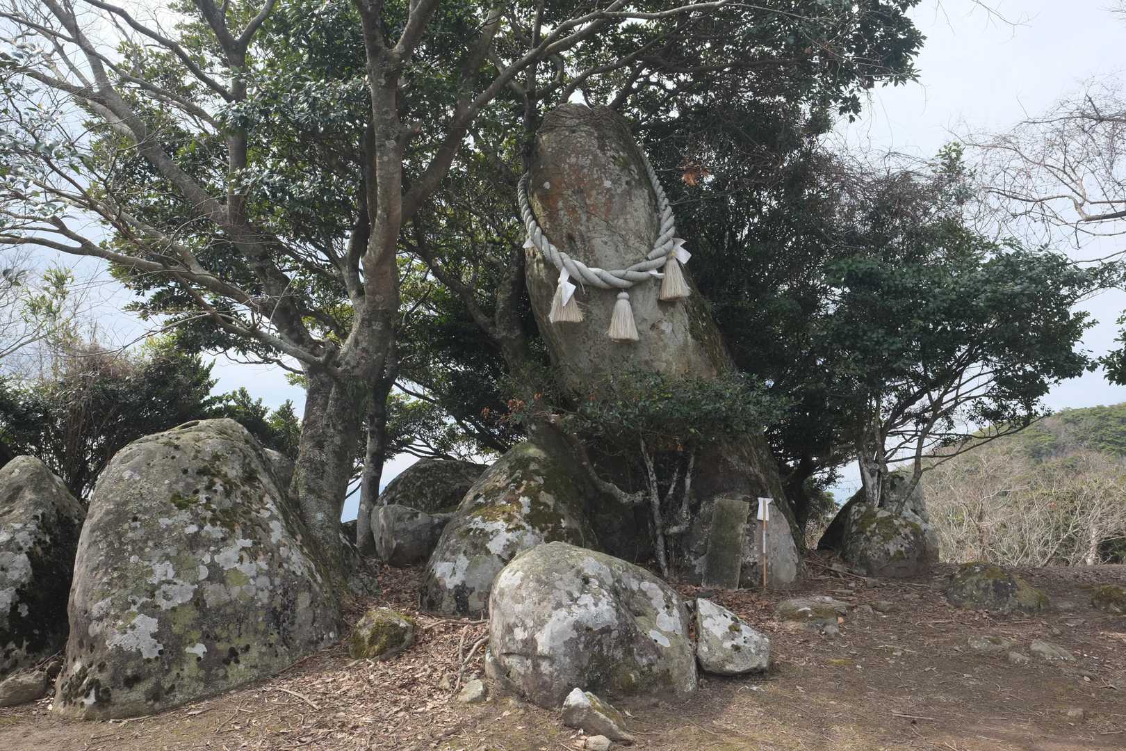 ストーンサークル中心