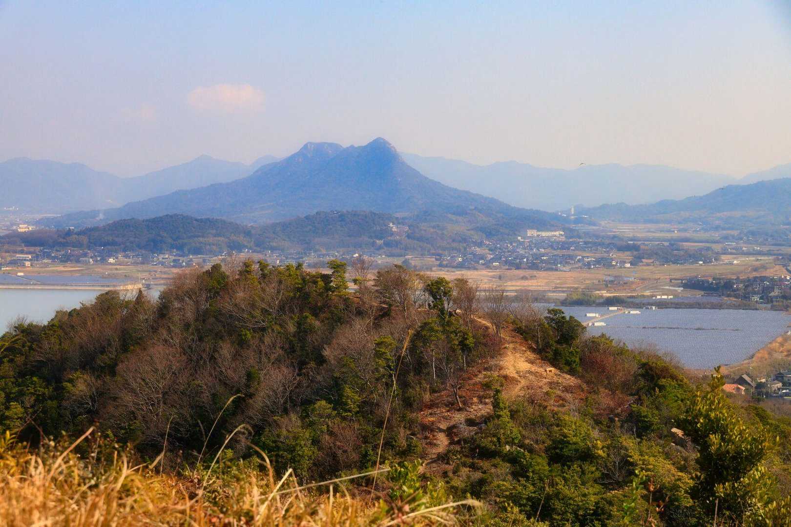 兜山古墳入口-岩屋山-長浜山-登山道入口 周回コースの写真