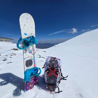 デポしておいたスノボセット回収