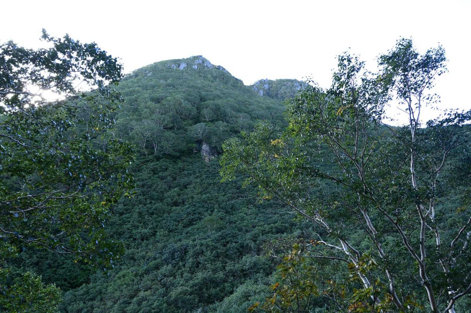 妙高山山頂部
あそこまで登るのか～