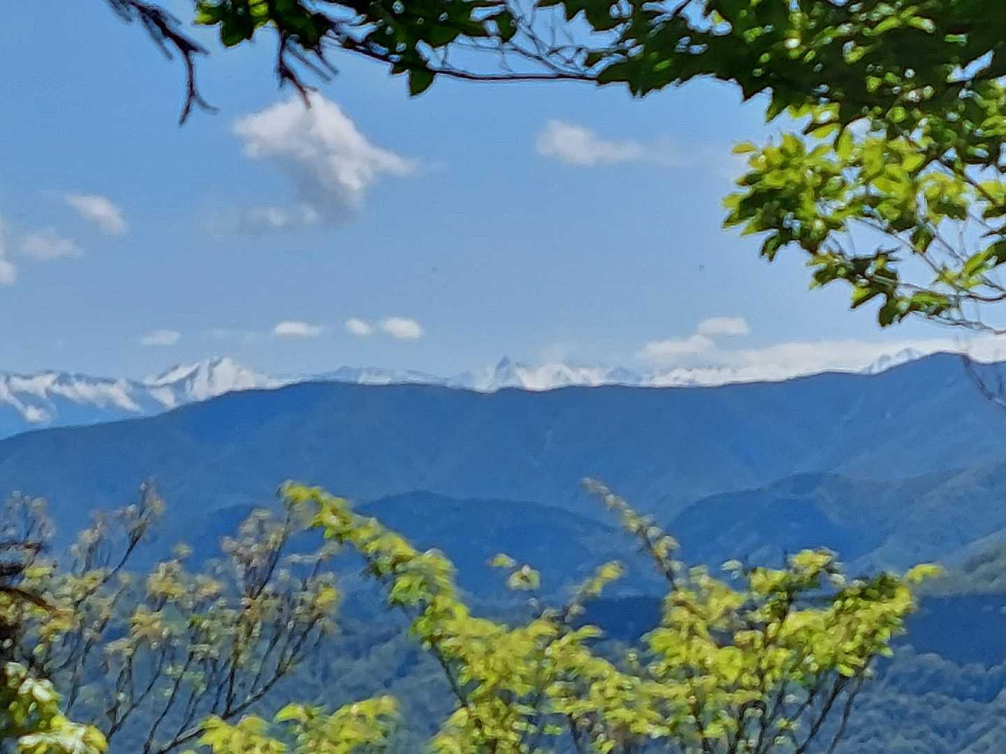真ん中に槍ヶ岳見えてます