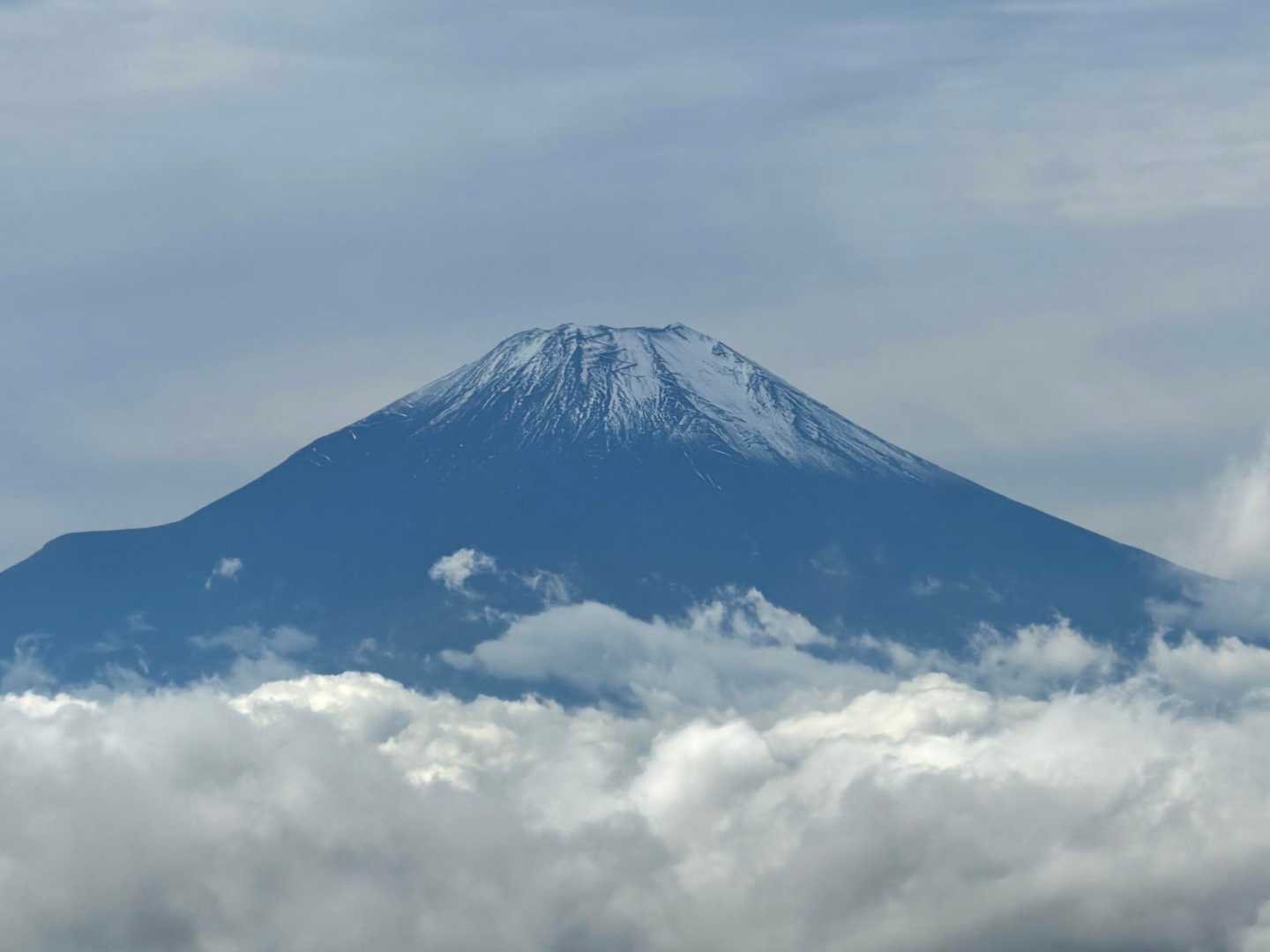丹沢山山頂からの富士山