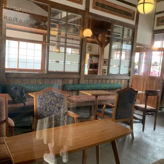 駅の待合室