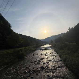 これは…ハロ、ってやつ…？？　